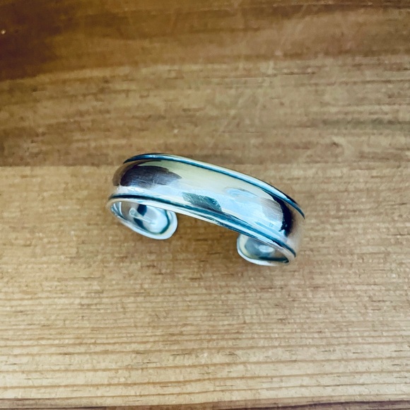 JAMES AVERY - RETIRED CHRISTINA CUFF BRACELET 925 STERLING SILVER ENGRAVEABLE  S - Picture 2 of 6